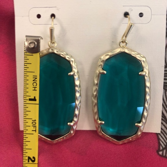 Kendra Scott Ella Earrings - Picture 5 of 6
